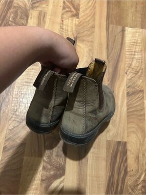 Blundstones